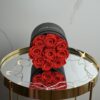 Czerwone wieczne róże - średni box czarny